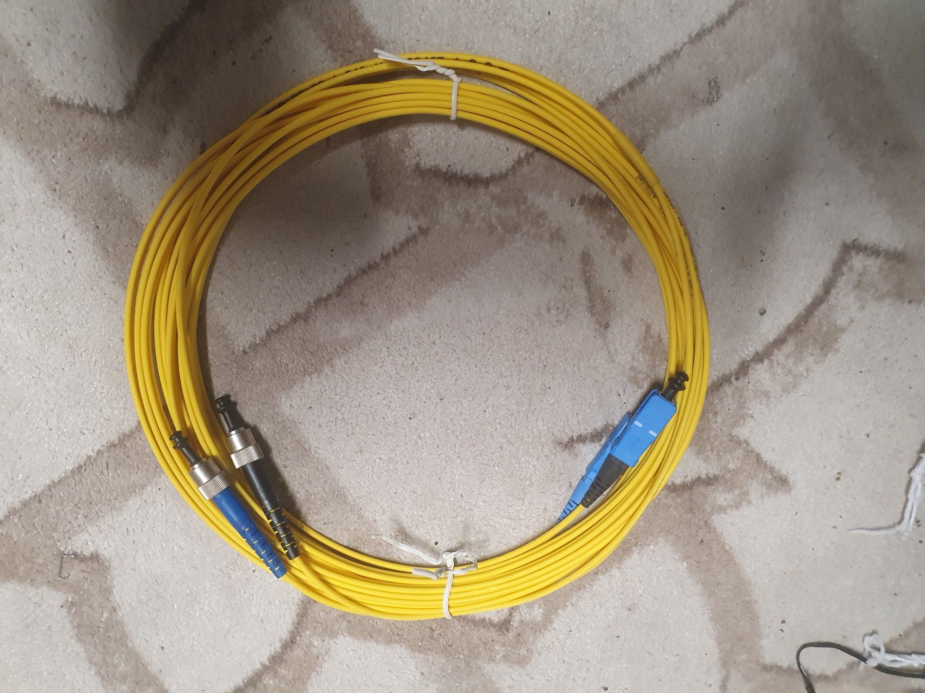 Cavi: LWL-Patchkabel Glasfaserkabel FCPC-SC  Duplex, 6 m 6m – Nuovo e nell'imballaggio originale da Zürich venduto da Alibaba1234