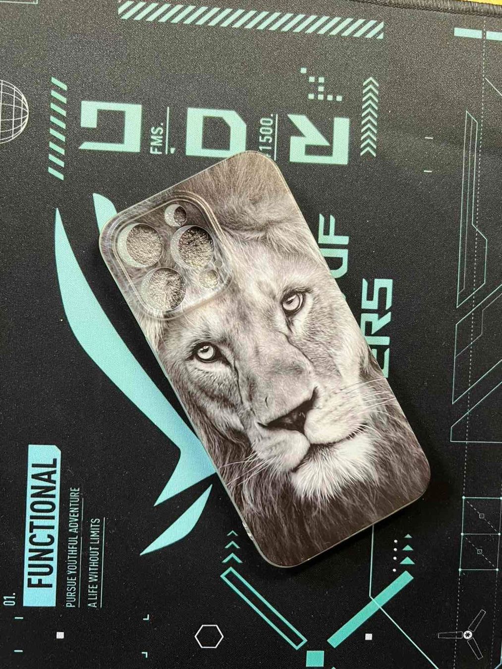 Coques & Protection écran: Coque iPhone 13 Pro.  iPhone 13 Pro Hülle – Neuf avec emballage d'origine à St-Cergue par vpr_7v8g 1
