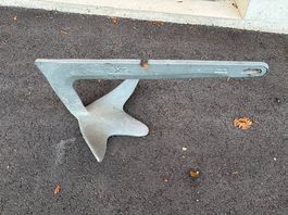 Ancre Claw Lewmar (15Kg) pour bateau de 6000Kg