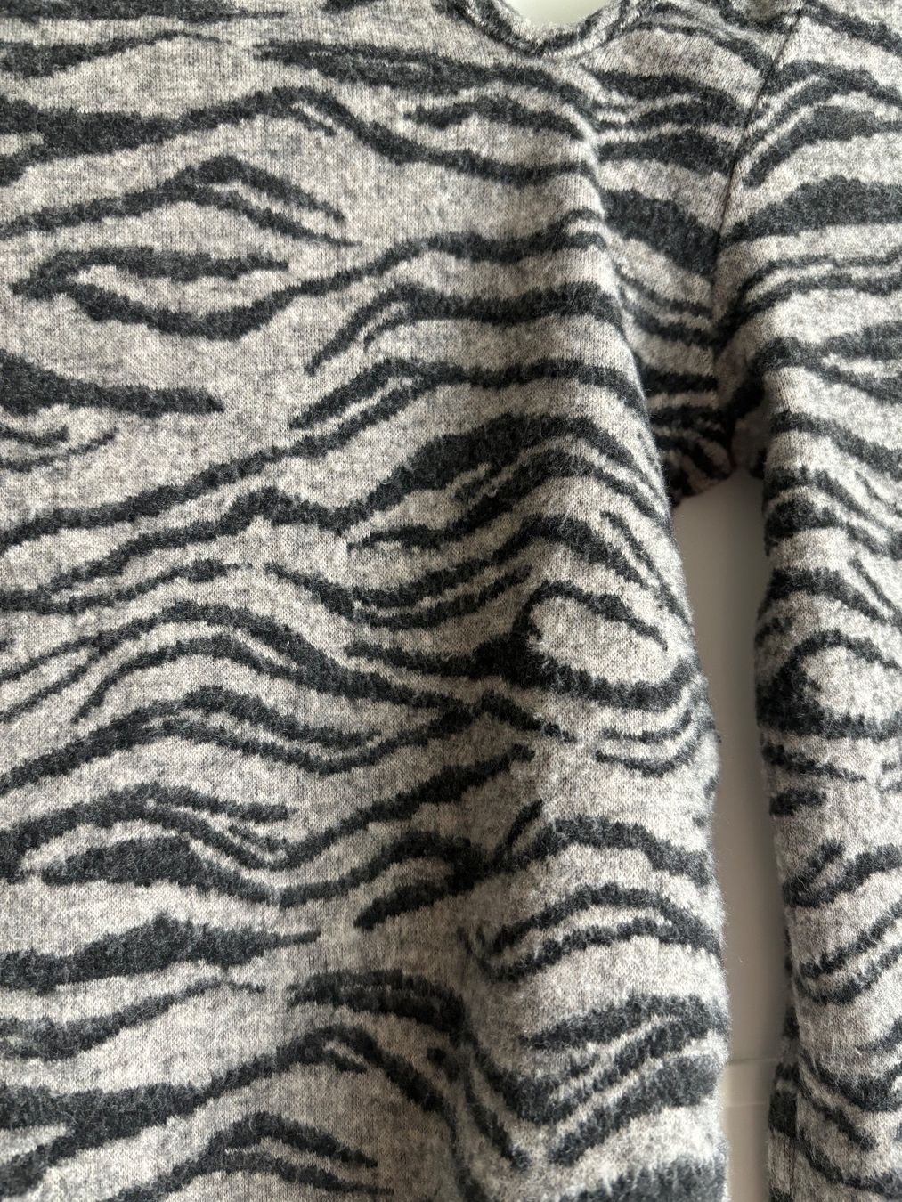 Bershka Tops: Bershka Top langarm gemustert (S) – Gebraucht aus Männedorf von giu_wm6d 1