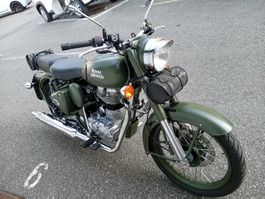 Royal Enfield Classic 500 EFI. Nur 4373.3 Km, garantiert