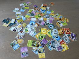 Pokemon Karten Sammlung: Viele verschiedene Karten 170 Stk🦖