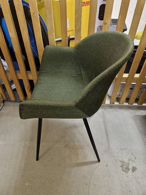 Chaises: Essstühle 2Stk. – D'occasion à Rickenbach b. Wil par steinsel 1