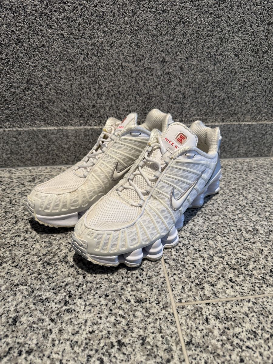 Scarpe da uomo: Nike Shox – Usato da Oberentfelden venduto da gjo_gyr6