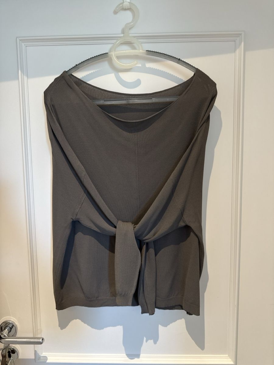Pullover & Sweatshirts: PESERICO Spa Damen Pullover grau Grösse 48 italien – Gebraucht aus Hüttikon von Cschaerer97