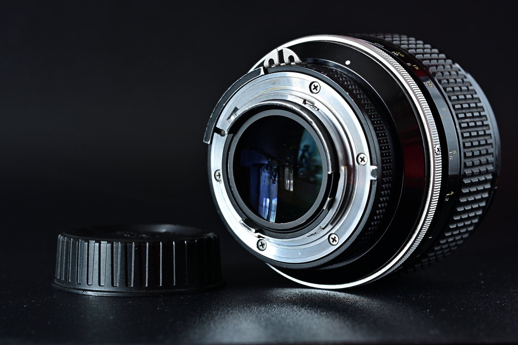 Nikkor Obiettivi: Nikon Nikkor 85mm f/1.4 AIS – Usato da Fleurier venduto da im_ghl 1