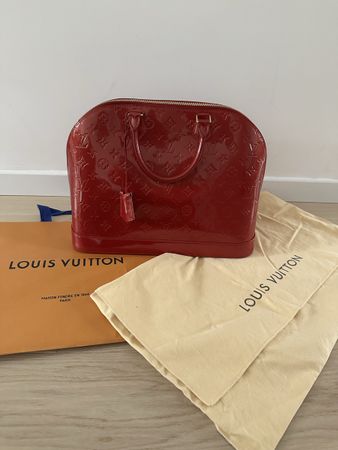Sac Louis Vuitton Alma rouge GM (grand) en très bon état !