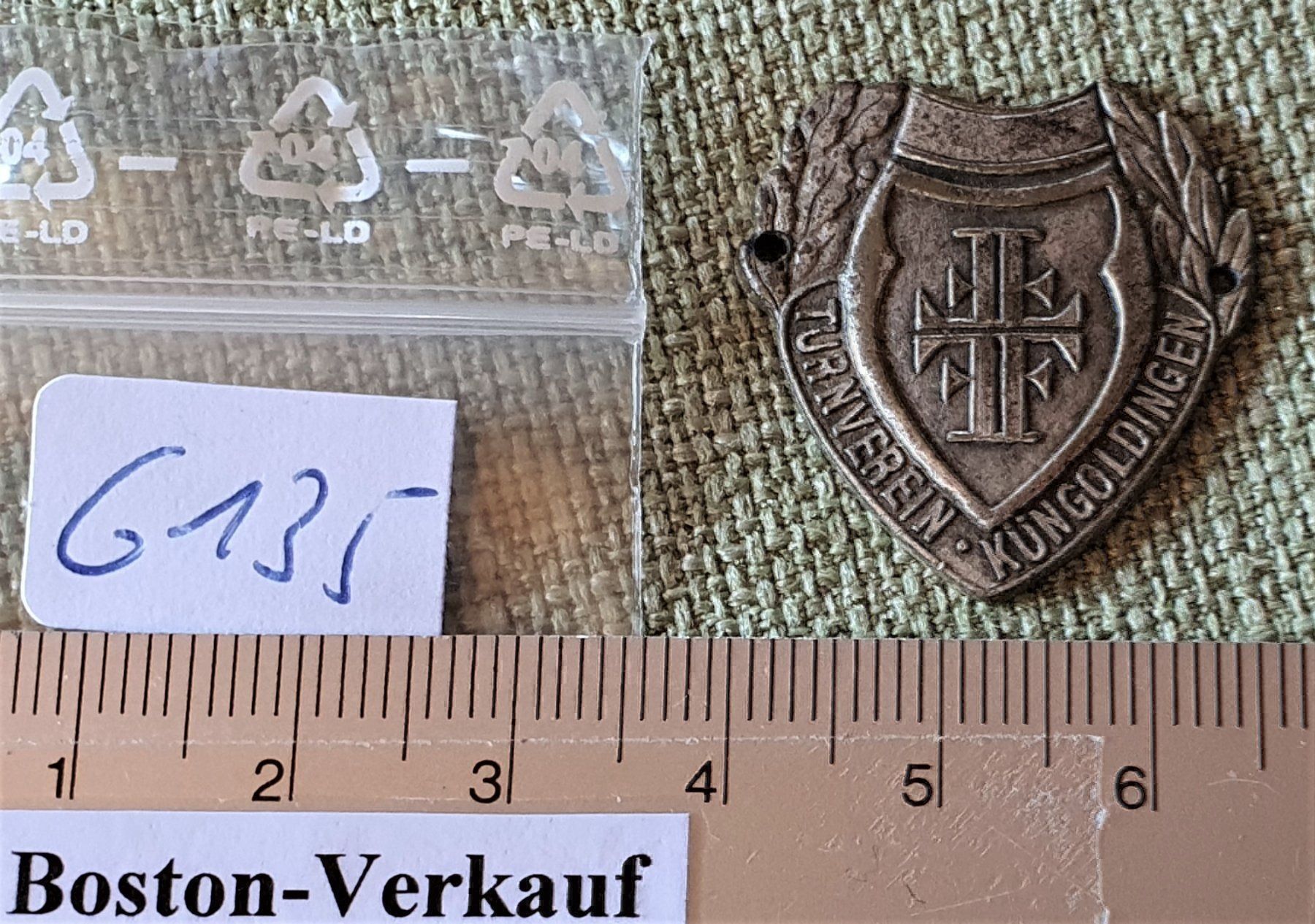 Modellbausätze & Standmodelle: G135  Turnverein Küngolddingen Abzeichen – Gebraucht aus Reinach BL von Boston-Verkauf 2