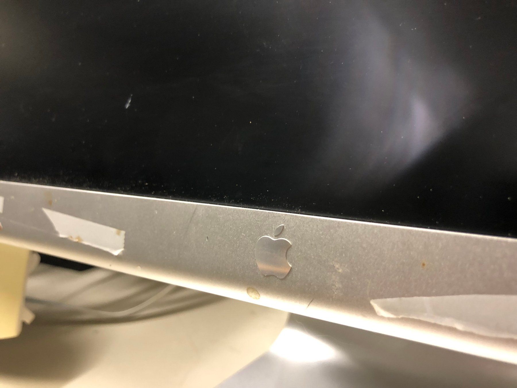 Apple Monitor: Apple Mac Cinema Display (Bildschirm) Modell A1082 – Difettoso da Hinterkappelen venduto da atomschnee 3