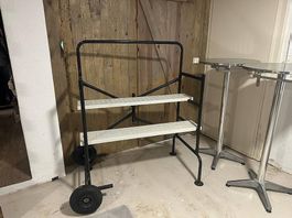 Kleines Rollgerüst / Arbeitsgerüst  kompakt & mobil