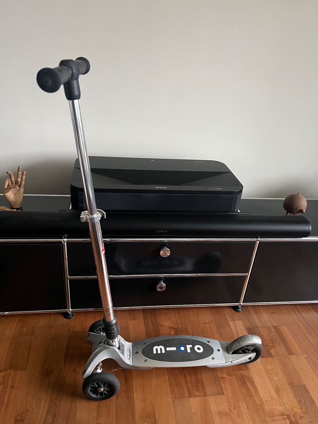Micro Kickboard: Micro Scooter Kickboard Compact Silber – Usato da Jona venduto da Sariksa 9