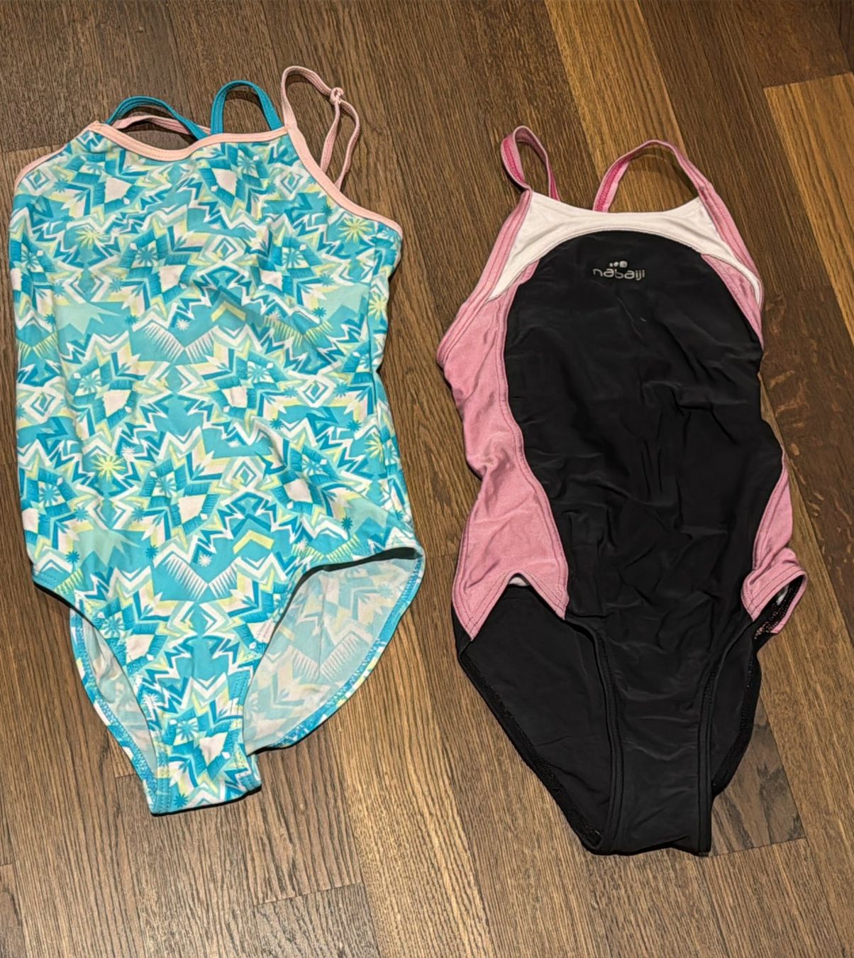 Costumi da bagno: Bikini Badekleid Set Grösse 140 – Usato da Würenlos venduto da CaSteSeNievis 2