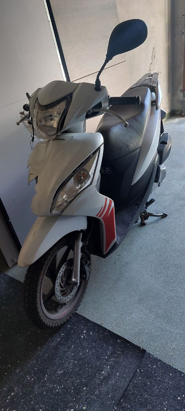 Honda Strada: Honda NSC50 (defekt) – Difettoso da Interlaken venduto da anna.kohler 2