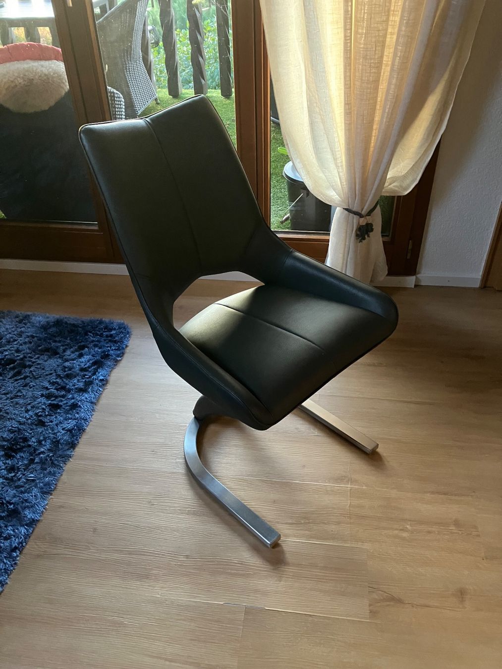 Tische: Tisch mit 6 Stühlen – Gebraucht aus Riken AG von fle_h6d7 2