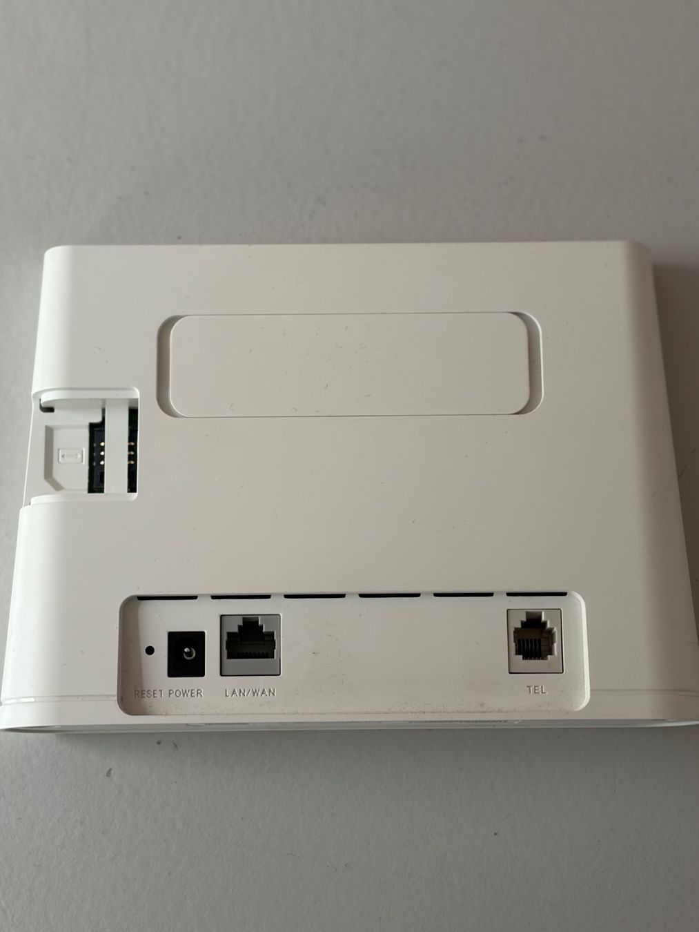 Huawei Modem & Router: Huawei B311-221 – Usato da Birsfelden venduto da Aleon77 1