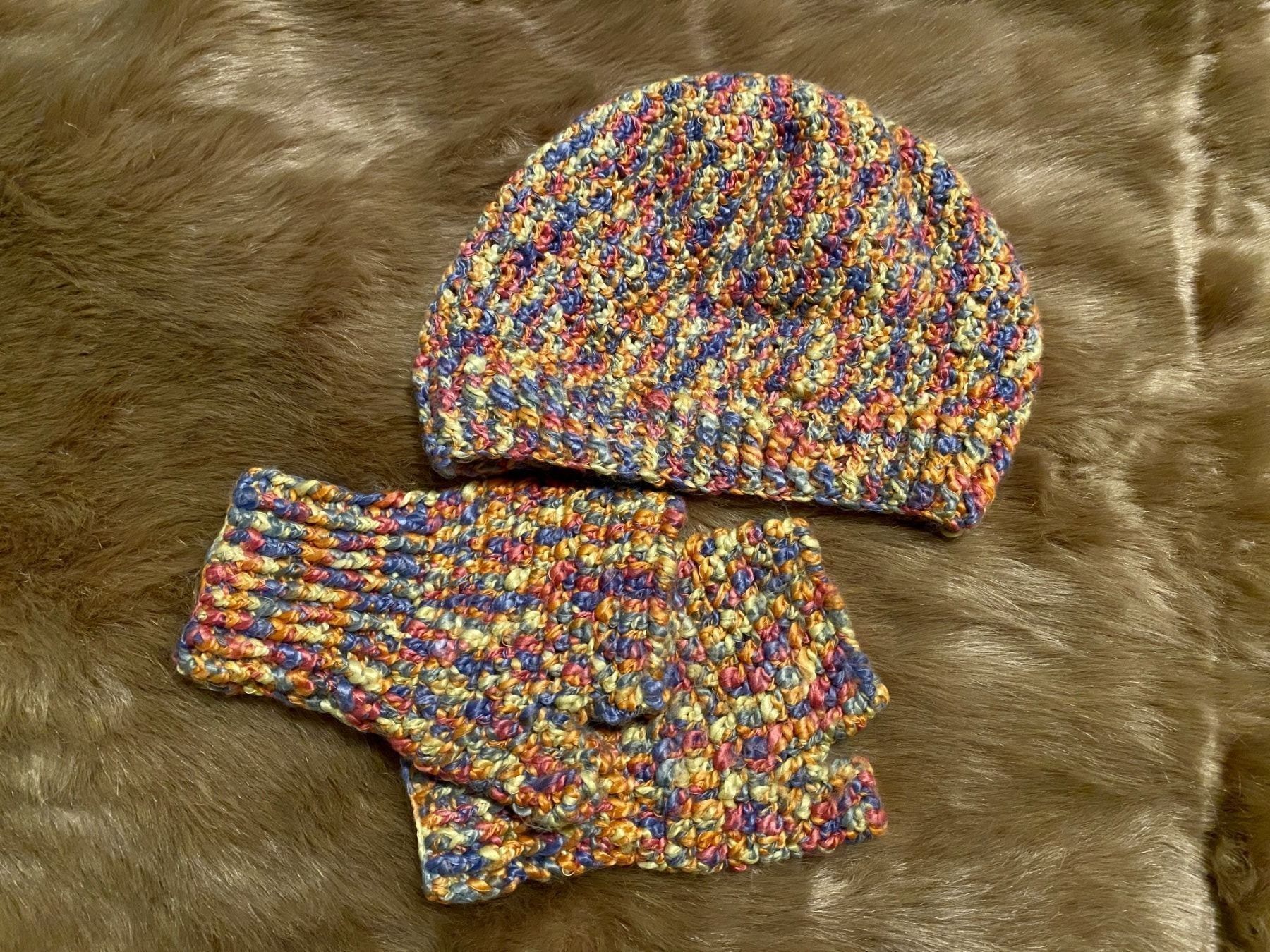Guanti & manicotti: Mütze Handschuhe mehrere farben – Usato da Dübendorf venduto da Levintreyer 1