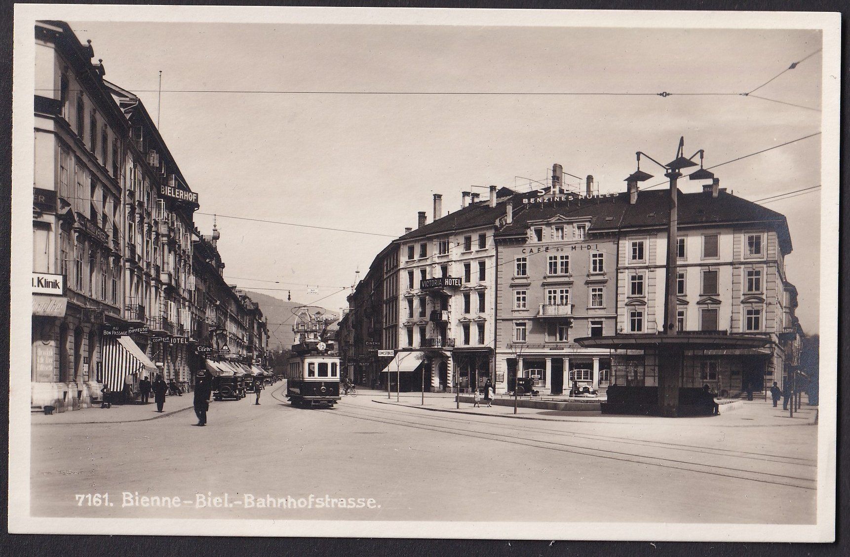 Cartoline postali: Biel - Bienne Bahnhofstrasse mit Strassenbahn / Tram – Usato da Olten venduto da clotaldi