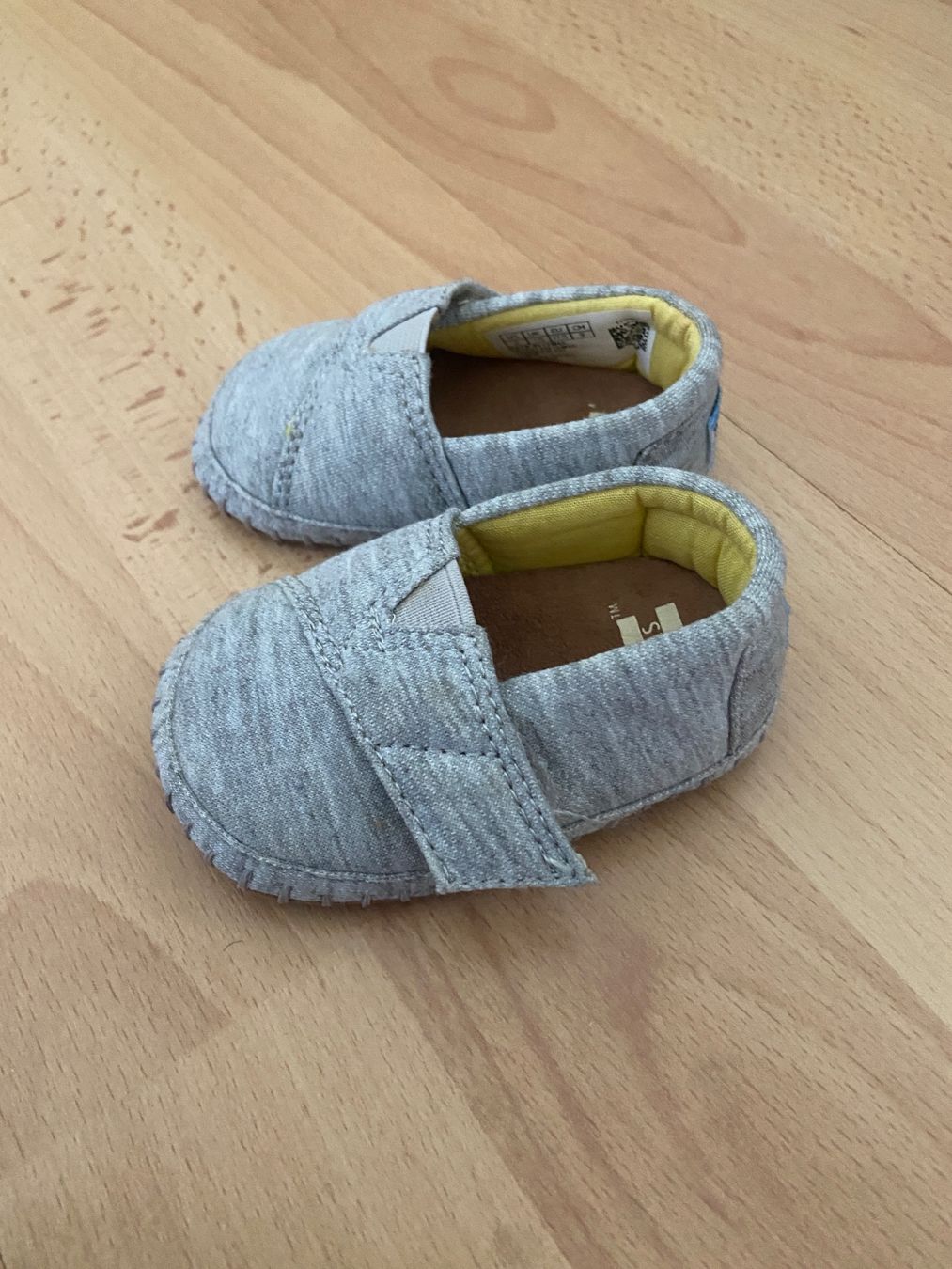 Toms Scarpe per ragazzi: Baby TOMS Schuhe, Grösse 17.5 – Nuovo (secondo la descrizione) da Kloten venduto da zizibru 1