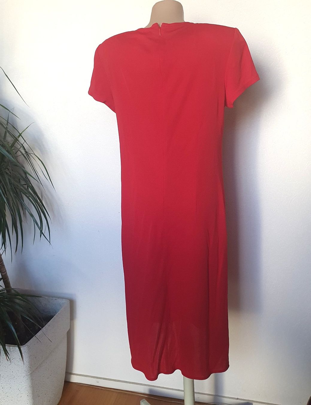 Madeleine Kleider: Élégante Robe Rouge MADELEINE – Coupe Drapée - Taille 38 – Gebraucht aus boudry von Let_20 2