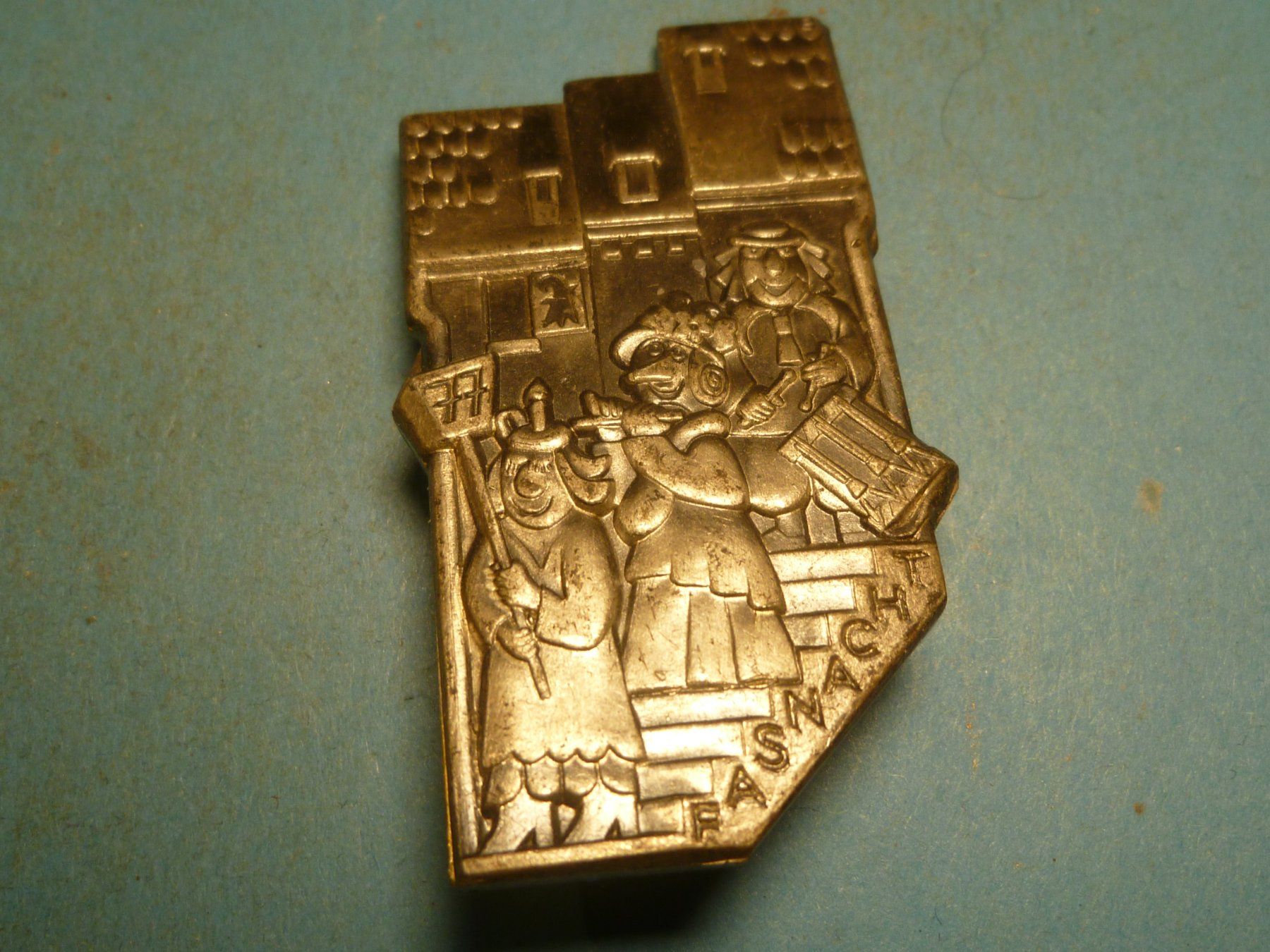 Plaketten & Abzeichen: BASEL 1977 SILBER – Gebraucht aus Ried (Muotathal) von Mandarin02