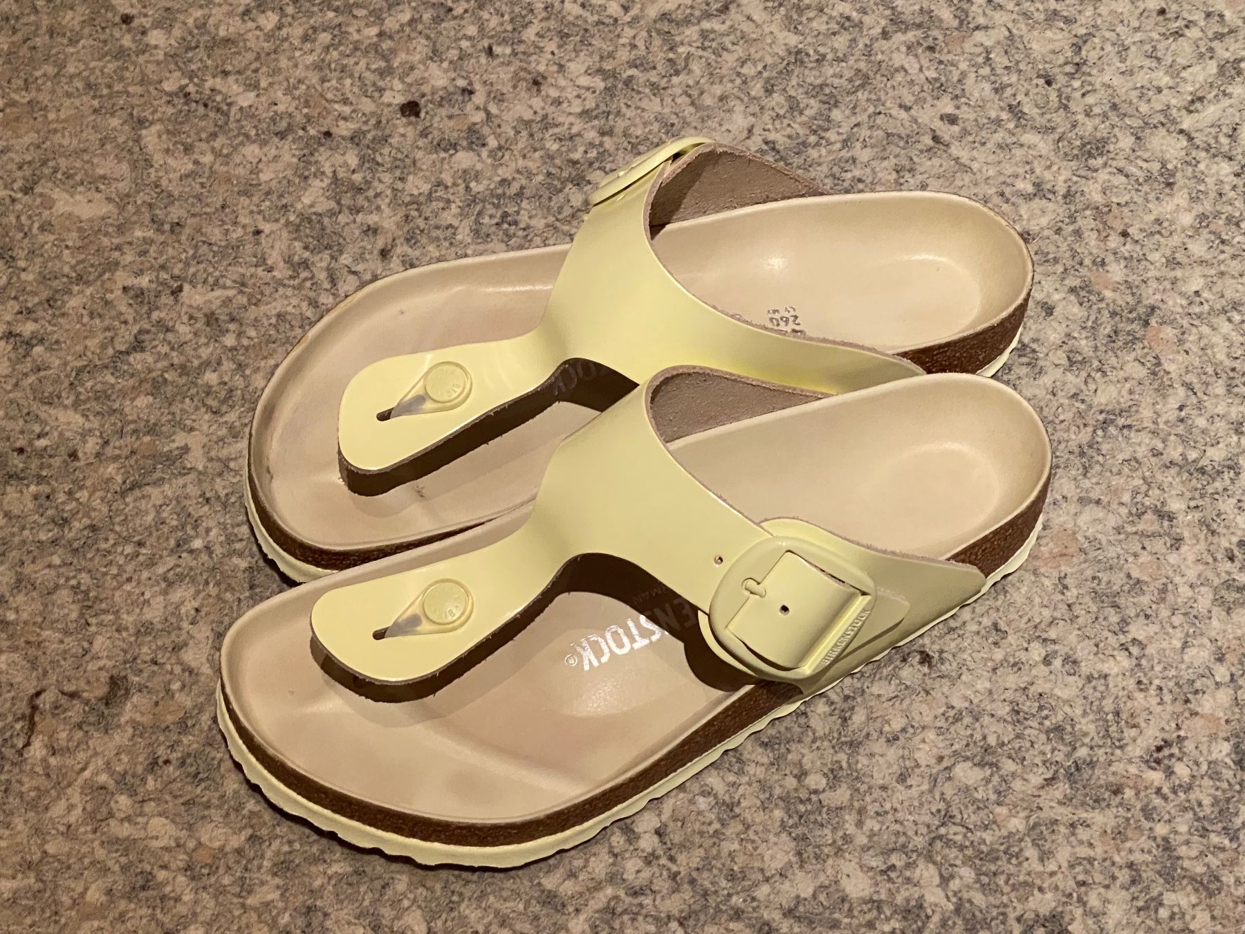 Birkenstock Scarpe da donna: Birkenstock Gizeh Big Buckle Gr. 40 – Usato da Wattwil venduto da edel88 1