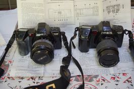 Minolta Dynax 7000i Analogkameras mit viel Zubehör