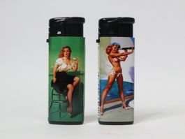 2 kleine Pin-Up Elvgren Feuerzeug, voll nachfüllbar