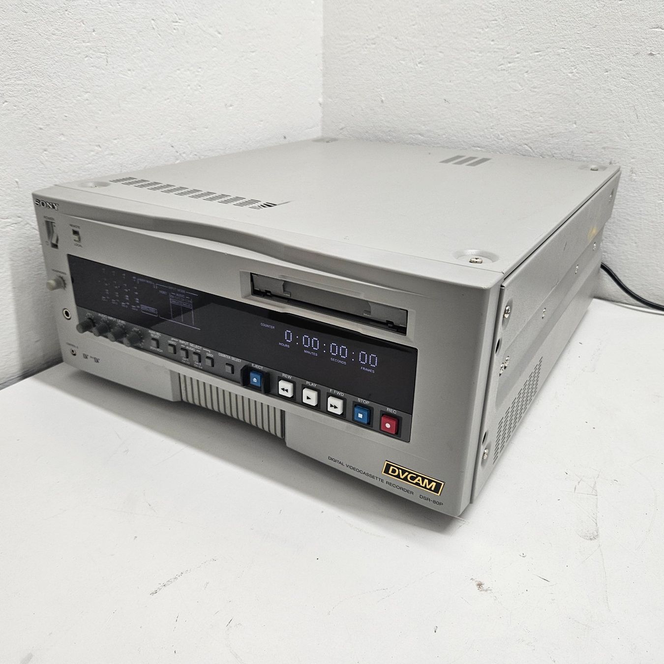 Rent a Sony DSR-11 DVCAM / DV Compact Player/Recorder, Best Prices