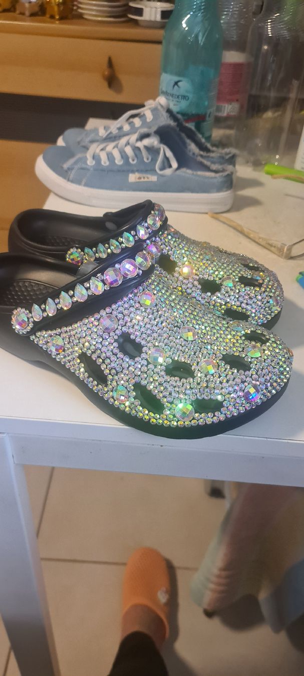 Chaussures femmes: Strass Schlüpfer – Neuf avec emballage d'origine à Bellerive VD par Hermes5 1