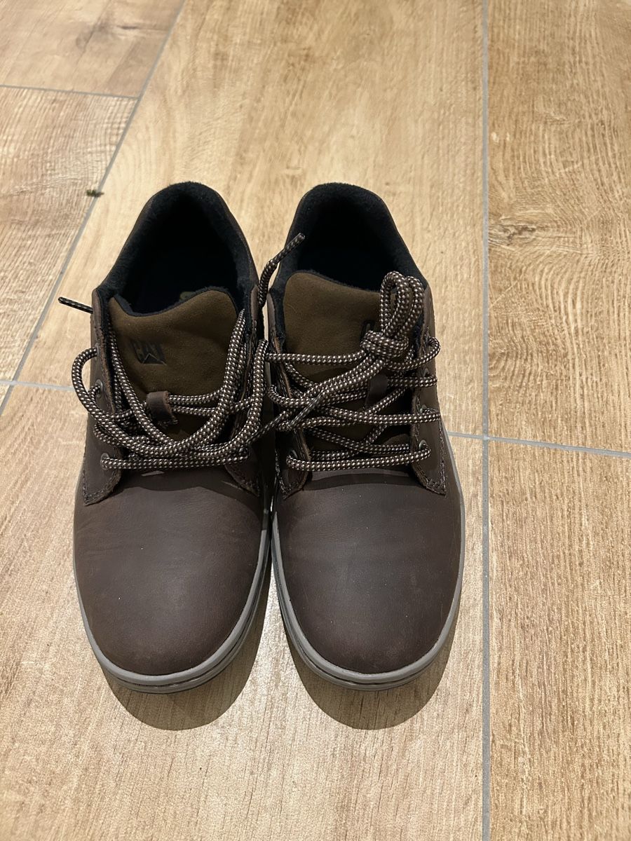Caterpillar Scarpe da uomo: Braune CAT Schuhe, Grösse 41, neu! – Nuovo (secondo la descrizione) da Henggart venduto da Piazzolla
