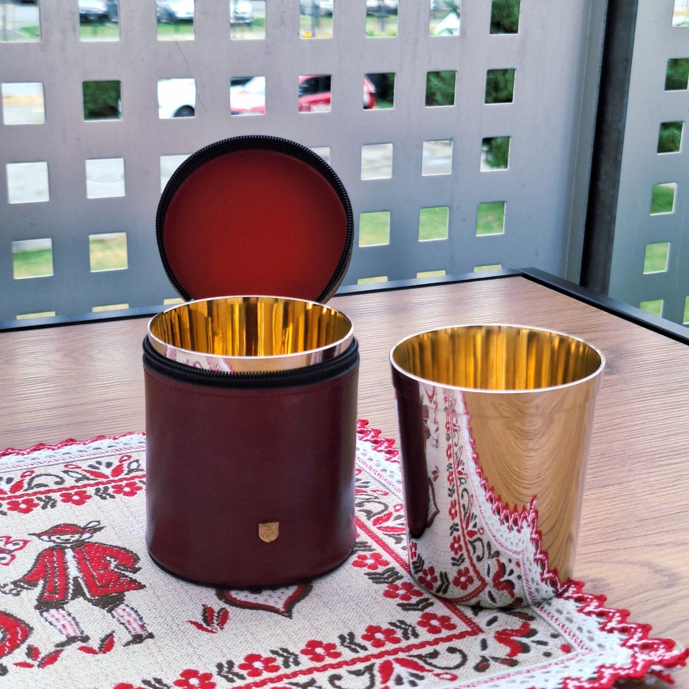 Bicchieri: Set de voyage VW | Jerome Leplat | 2 grands gobelets – Usato da Sion venduto da XeniyaX