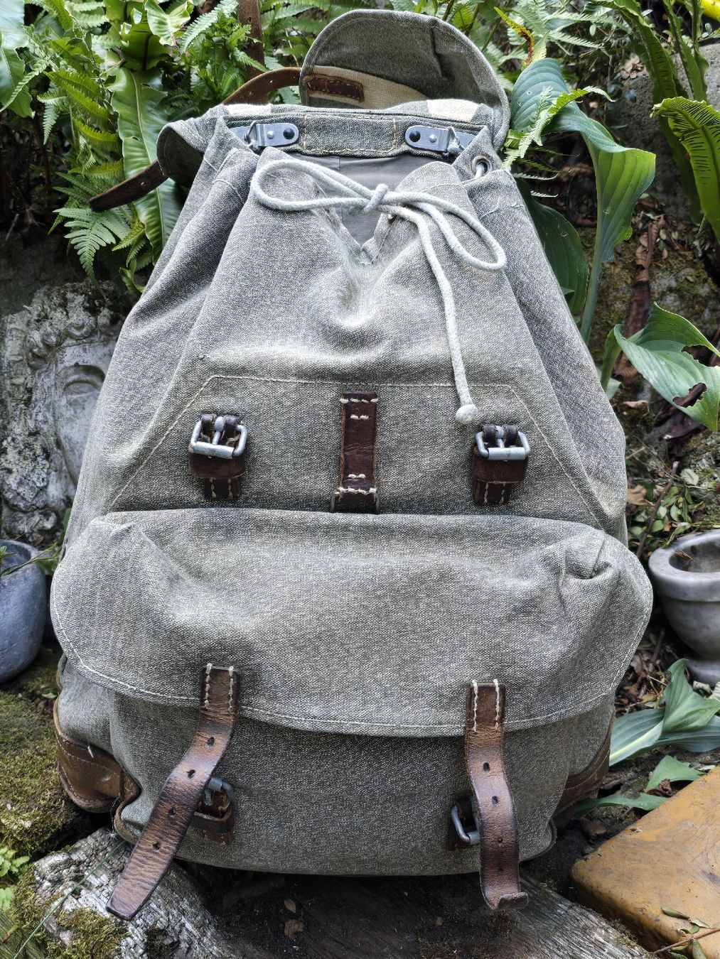Schweizer Armee Rucksäcke: Alter Militärrucksack – Gebraucht aus Walkringen von Vanuca 1