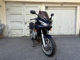 Yamaha Fazer FZ6-S Motorrad Strasse Touring