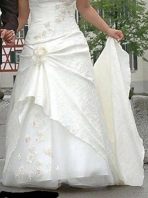 Brautkeid / Hochzeitskleid 1