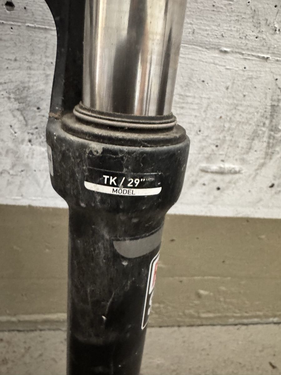 Rockshox Pezzi di ricambio: RockShox XC30 Federgabel – Difettoso da Maienfeld venduto da AGueraslan 5