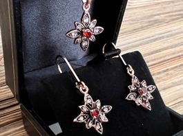 Vintage Ohrhänger roségold Granaten Zirkonia's - BEZAUBERND!