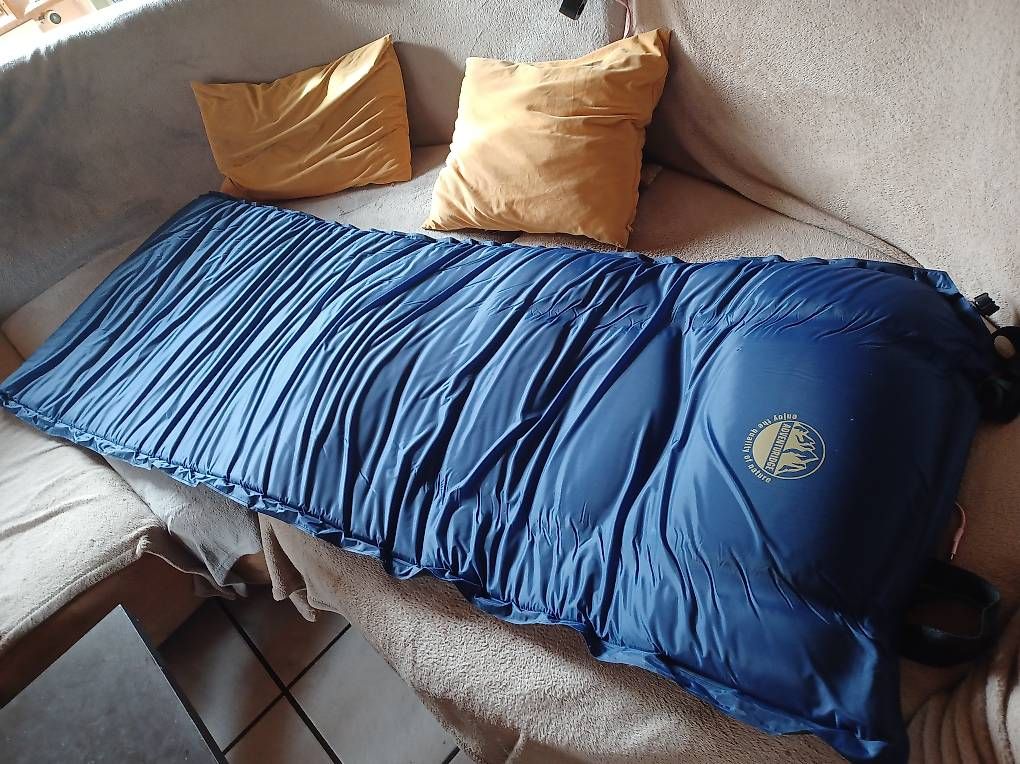 Tapis de sol: Selbstaufblasbare Isomatte  – D'occasion à Niederbipp par flodur55
