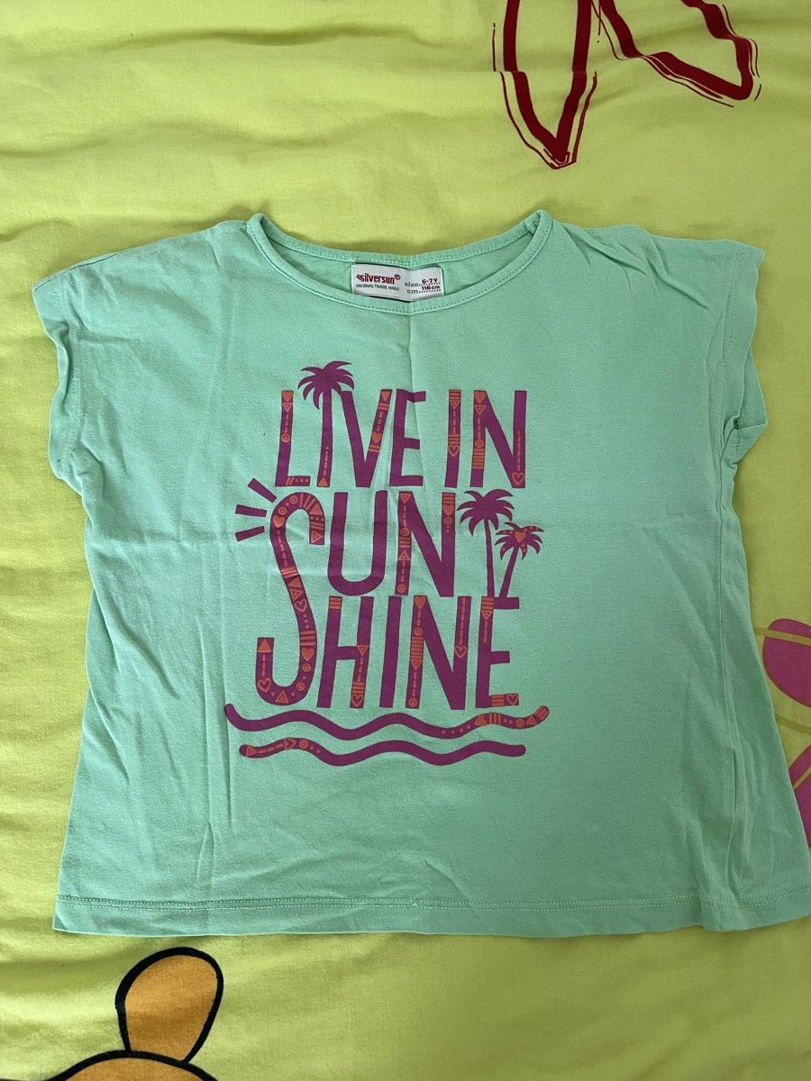 Camicette, T-shirt & Top: T-shirt fille taille 116 – Usato da MARLY venduto da AISLEE