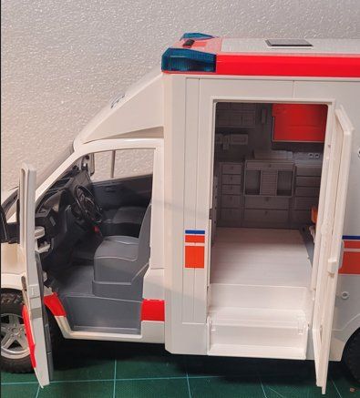 Bruder Giocattoli: Bruder Ambulance – Usato da Dübendorf venduto da win_d97m 2