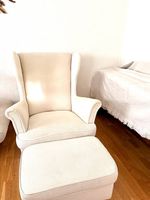 Fauteuil et repose pieds