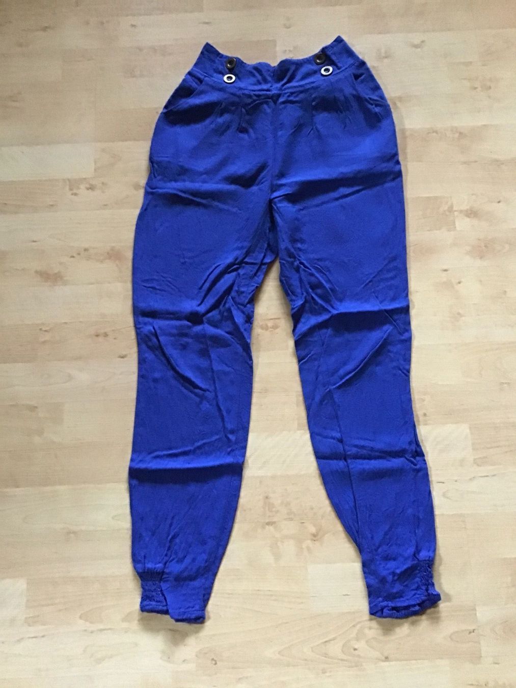 Pantaloni: Hose "Chicoree" Gr. 36... – Usato da Uetendorf venduto da Koh0