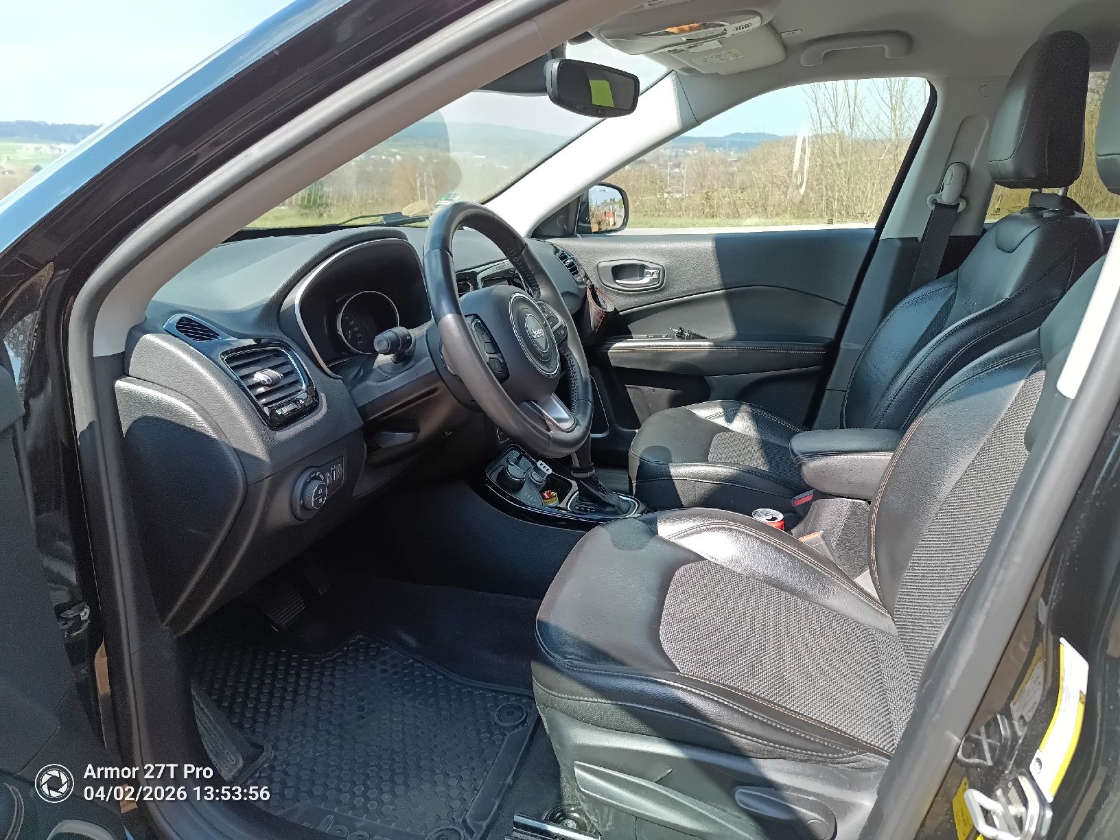 Jeep Autos: Jeep Compass 2.0 Diesel Limited 4x4, guter Zustand, schwarz – Gebraucht aus Luzern von Bbig 3