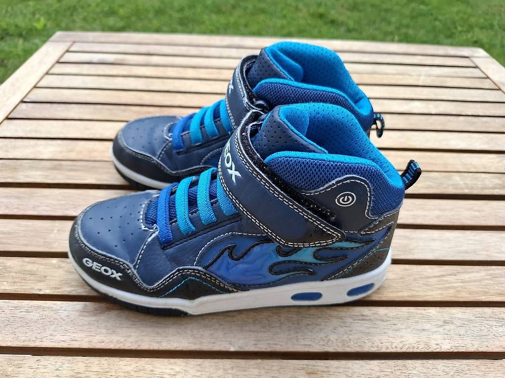 Geox Scarpe per ragazzi: Geox Sneakers Gr. 32 Blinkies – Usato da Männedorf venduto da Einhornmama