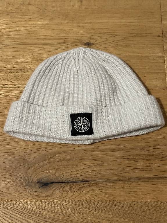 Copricapi, berretti & cappellini: Mütze / Beanie weiß – Usato da Veltheim AG venduto da timon19