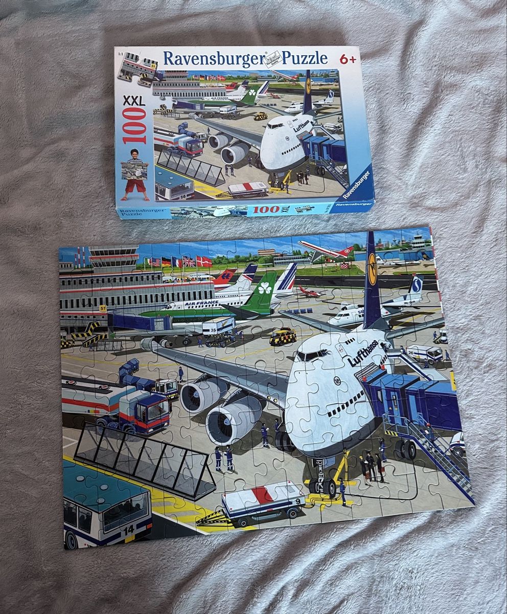 Ravensburger Puzzle: Ravensburger Puzzle 100pc Airport Fun – Usato da Büren an der Aare venduto da bradlee512