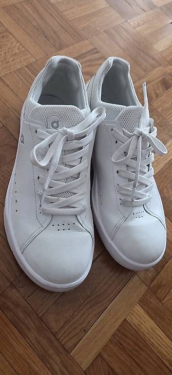 On Scarpe da donna: ON Cloud Schuhe Grösse 39 – Usato da Basel venduto da RekaR 3