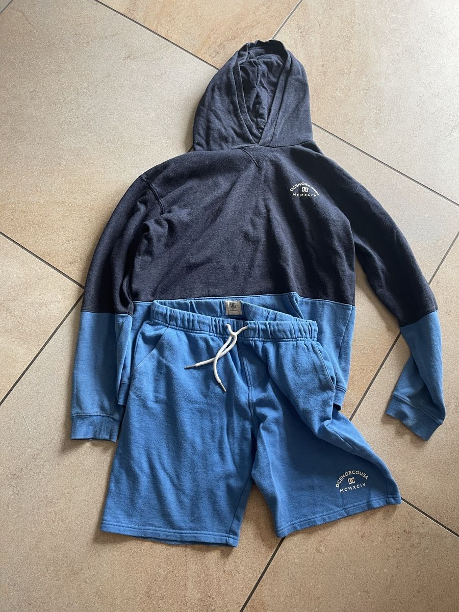 Lotti & Set di vestiti: DC Set 16J\164 Kapuzzenpulli Shorts – Usato da Muttenz venduto da Susanne81002