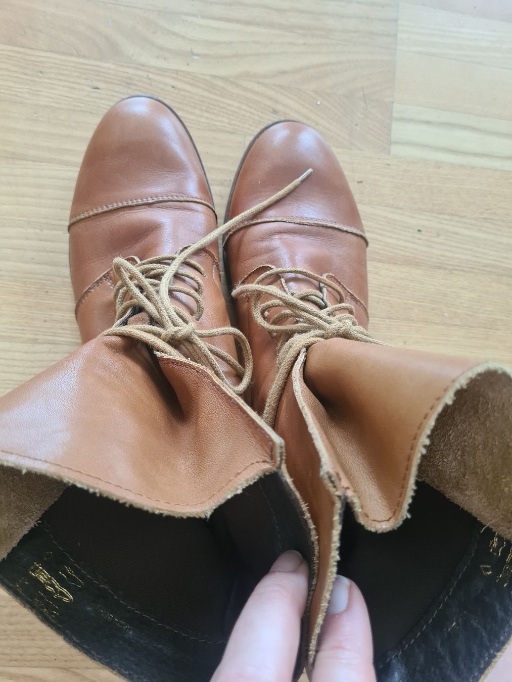 Scarpe da donna: Stiefeletten, Leder, cognac, gr. 40 – Usato da Steinhausen venduto da MilaB 3
