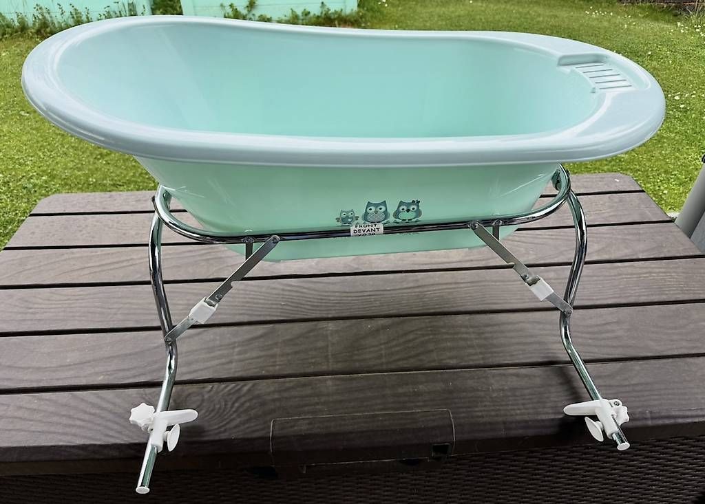 Vasche da bagno: Bebe Jou Badewanne inkl. Gestell – Usato da Obergerlafingen venduto da gue_gp2l