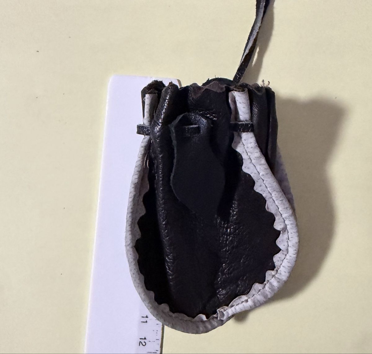 Borse da donna: Pochettes médiévales – Usato da Petit-Lancy venduto da Solcarm 7